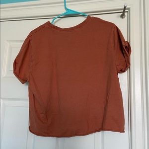 rugged cropped tee